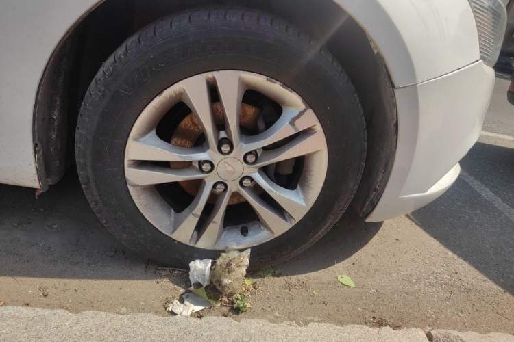 Used Chevrolet Cruze 2015 1.5L Classic SE MT Right Front Wheel Hub