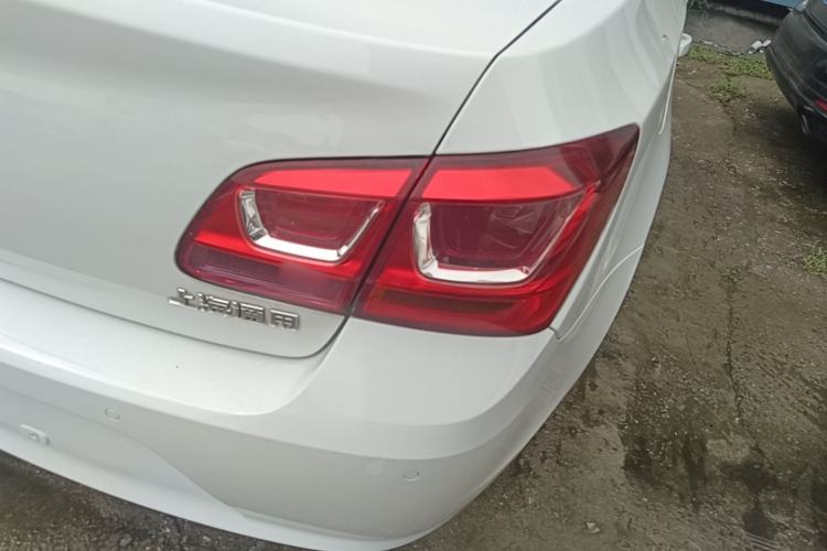 Used Chevrolet Cruze 2015 1.5L Classic SE AT Right Rear Taillight