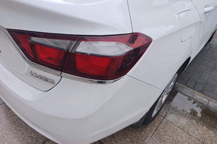 Used Chevrolet Cruze 2015 1.5L Automatic Fashion Navigation Edition Right Rear Taillight