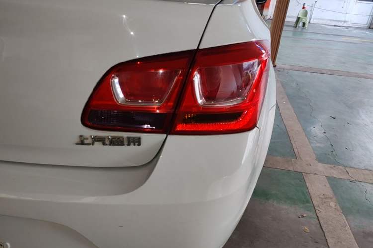 Used Chevrolet Cruze 2015 1.5L Classic SE MT Right Rear Taillight