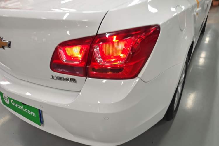 Used Chevrolet Cruze 2015 1.5L Classic SE AT Right Rear Taillight