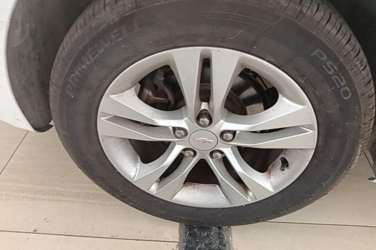 Used Chevrolet Cruze 2015 1.5L Classic SE MT Right Rear Wheel Hub