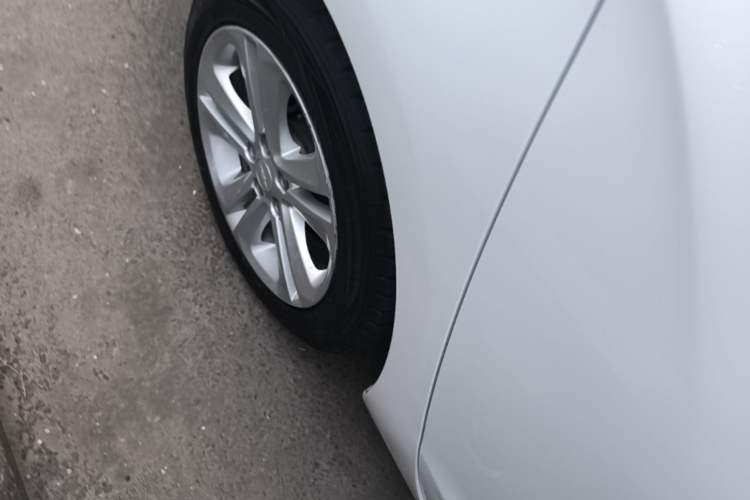 Used Chevrolet Cruze 2015 1.5L Manual Elite Edition Right Rear Wheel Hub