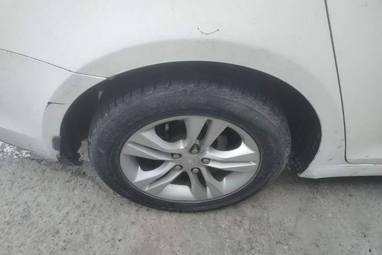Used Chevrolet Cruze 2015 1.5L Classic SE MT Right Rear Wheel Hub