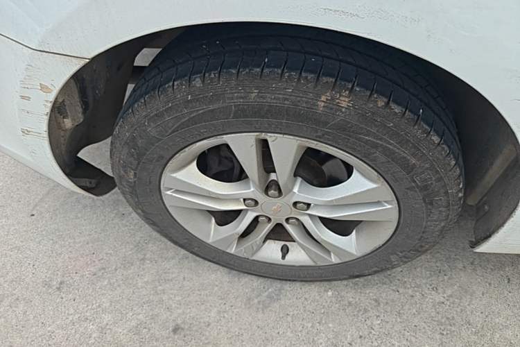 Used Chevrolet Cruze 2015 1.5L Classic SE AT Right Rear Wheel Hub