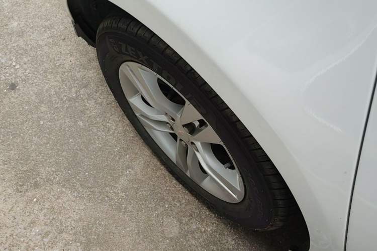 Used Chevrolet Cruze 2015 1.5L Classic SE AT Right Rear Wheel Hub