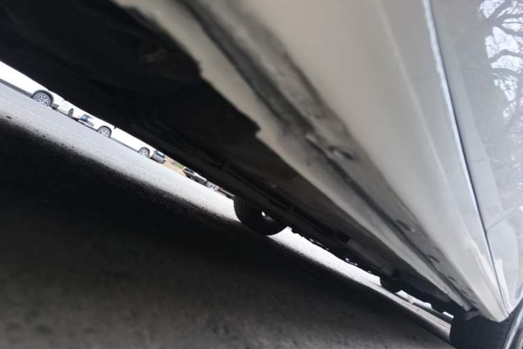 Used Chevrolet Cruze 2015 1.5L Manual Elite Edition Right Side Sill