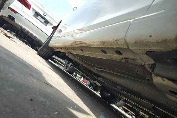 Used Chevrolet Cruze 2015 1.5L Classic SE AT Right Side Sill