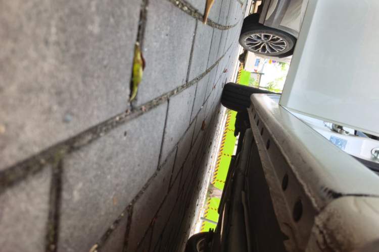Used Chevrolet Cruze 2015 1.5L Classic SE MT Right Side Sill