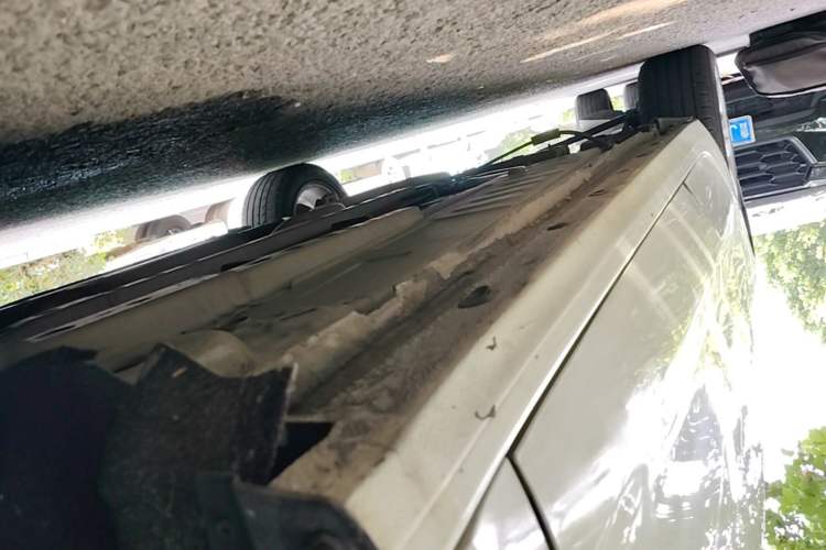 Used Chevrolet Cruze 2015 1.5L Automatic Luxury Edition Right Side Sill
