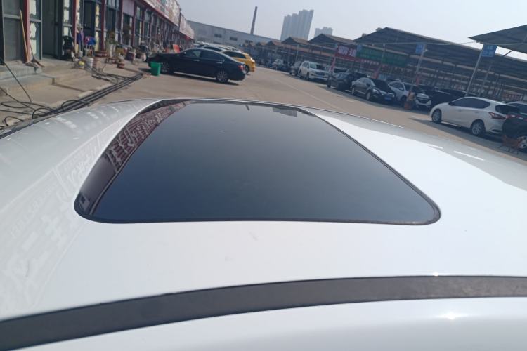 Used Chevrolet Cruze 2015 1.5L Classic SE AT Roof
