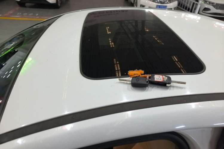 Used Chevrolet Cruze 2015 1.5L Classic SE AT Roof