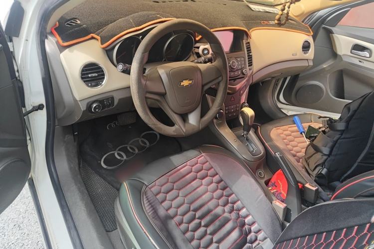 Used Chevrolet Cruze 2015 1.5L Classic SE AT Steering Wheel