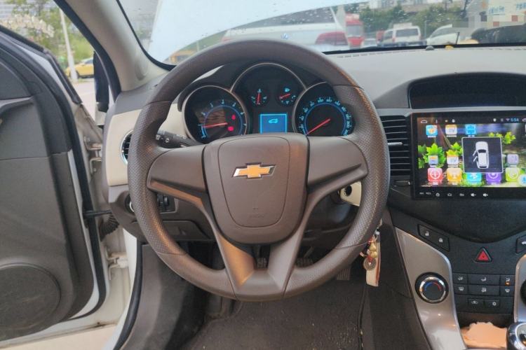 Used Chevrolet Cruze 2015 1.5L Classic SE MT Steering Wheel