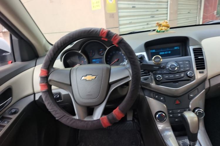 Used Chevrolet Cruze 2015 1.5L Classic SE AT Steering Wheel