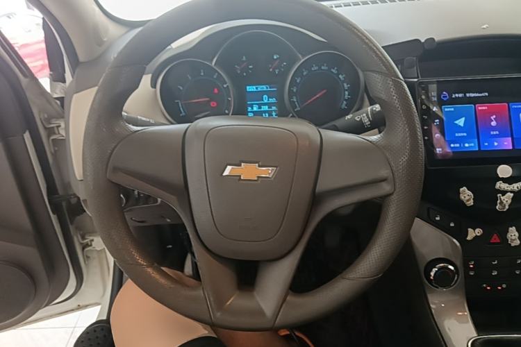 Used Chevrolet Cruze 2015 1.5L Classic SE MT Steering Wheel