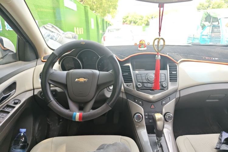 Used Chevrolet Cruze 2015 1.5L Classic SE AT Steering Wheel