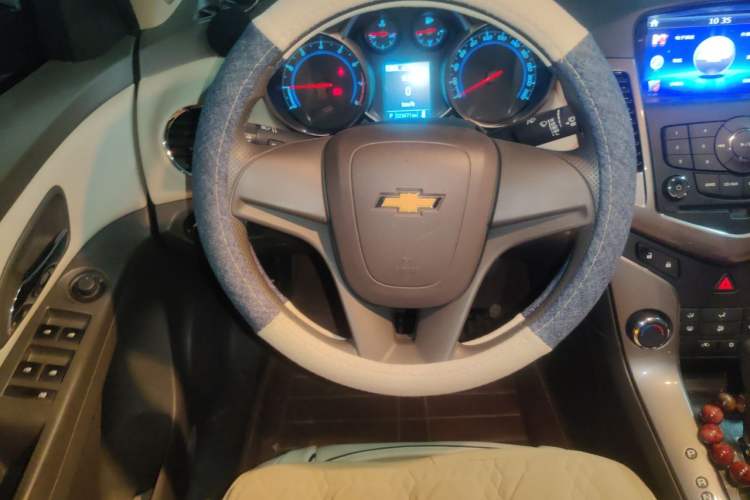 Used Chevrolet Cruze 2015 1.5L Classic SE AT Steering Wheel