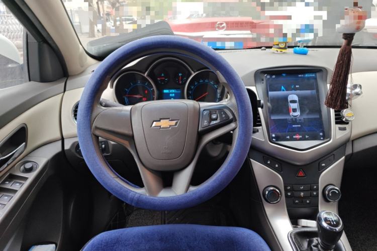 Used Chevrolet Cruze 2015 1.5L Classic SL MT Steering Wheel