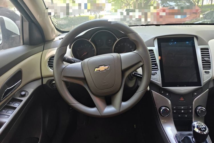 Used Chevrolet Cruze 2015 1.5L Classic SE MT Steering Wheel