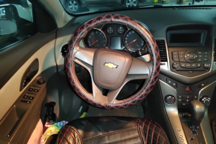 Used Chevrolet Cruze 2015 1.5L Classic SE AT Steering Wheel