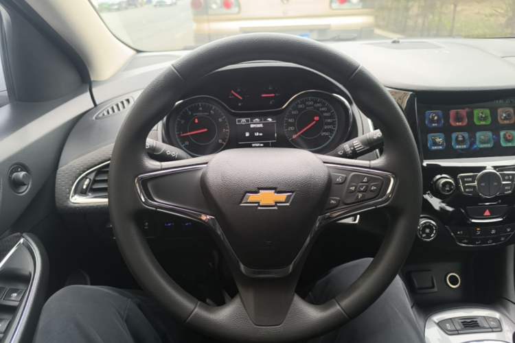 Used Chevrolet Cruze 2015 1.5L Manual Elite Edition Steering Wheel
