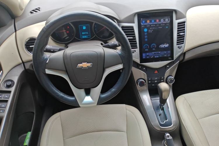 Used Chevrolet Cruze 2015 1.5L Classic SE AT Steering Wheel