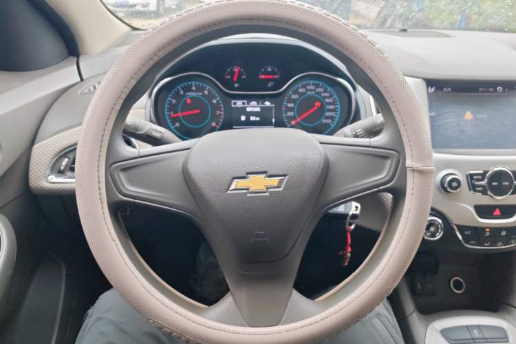 Used Chevrolet Cruze 2015 1.5L Manual Fashion Edition Steering Wheel