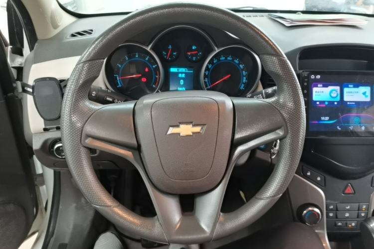Used Chevrolet Cruze 2015 1.5L Classic SE AT Steering Wheel
