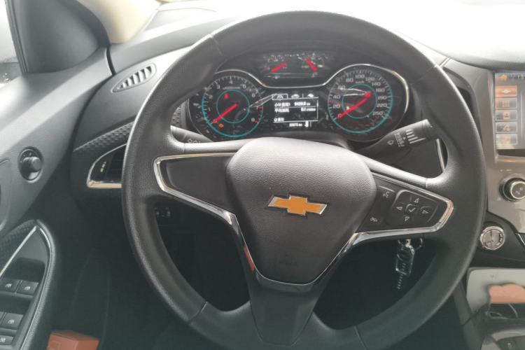 Used Chevrolet Cruze 2015 1.5L Manual Elite Edition Steering Wheel