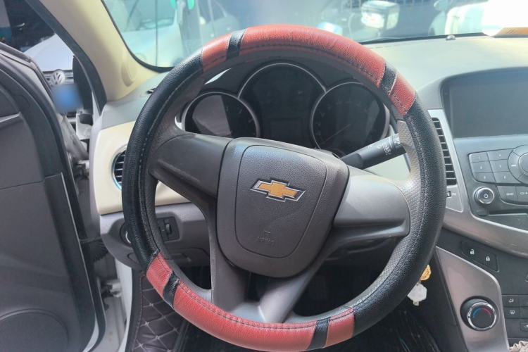 Used Chevrolet Cruze 2015 1.5L Classic SE MT Steering Wheel