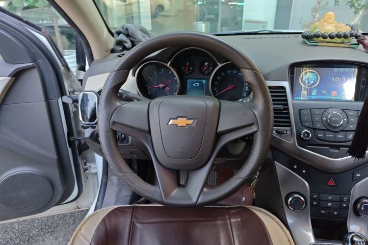 Used Chevrolet Cruze 2015 1.5L Classic SE MT Steering Wheel