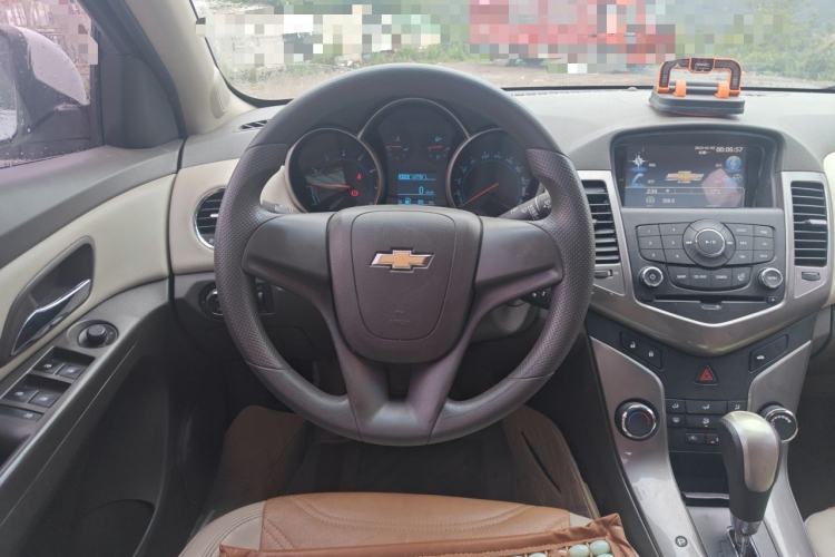Used Chevrolet Cruze 2015 1.5L Classic SE AT Steering Wheel