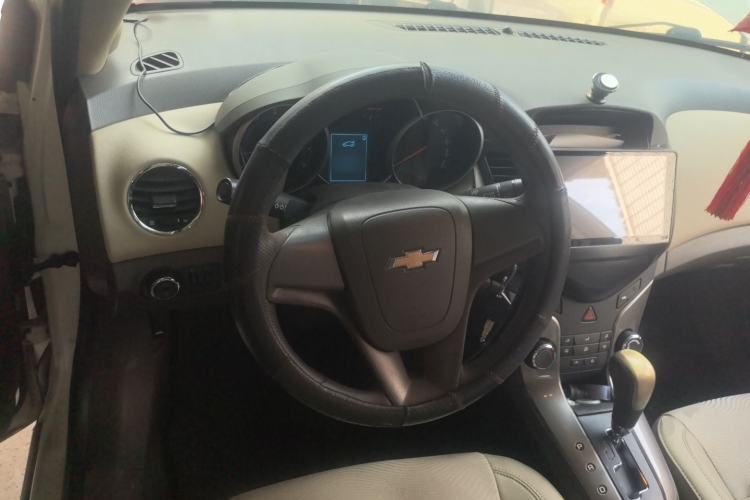 Used Chevrolet Cruze 2015 1.5L Classic SE AT Steering Wheel