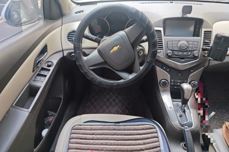 Used Chevrolet Cruze 2015 1.5L Classic SE AT Steering Wheel