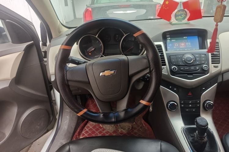 Used Chevrolet Cruze 2015 1.5L Classic SL MT Steering Wheel
