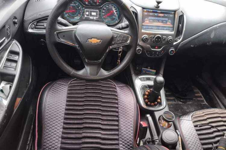 Used Chevrolet Cruze 2015 1.5L Manual Elite Edition Steering Wheel