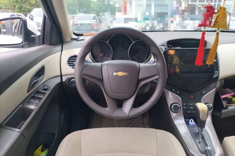 Used Chevrolet Cruze 2015 1.5L Classic SE AT Steering Wheel