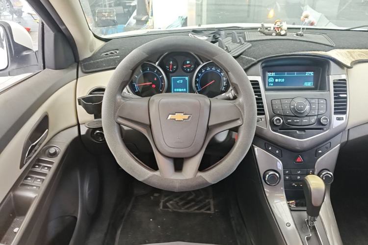 Used Chevrolet Cruze 2015 1.5L Classic SE AT Steering Wheel