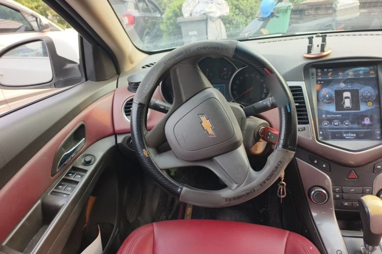 Used Chevrolet Cruze 2015 1.5L Classic SE AT Steering Wheel