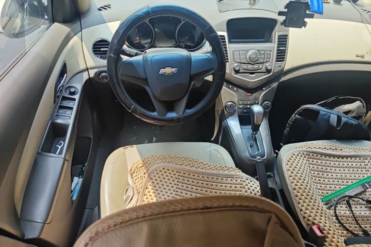 Used Chevrolet Cruze 2015 1.5L Classic SE AT Steering Wheel