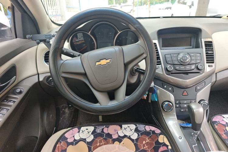 Used Chevrolet Cruze 2015 1.5L Classic SE AT Steering Wheel