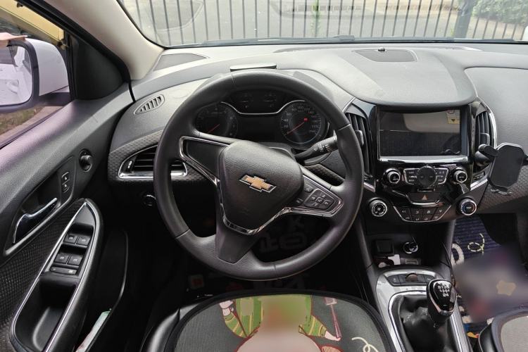 Used Chevrolet Cruze 2015 1.5L Manual Elite Edition Steering Wheel