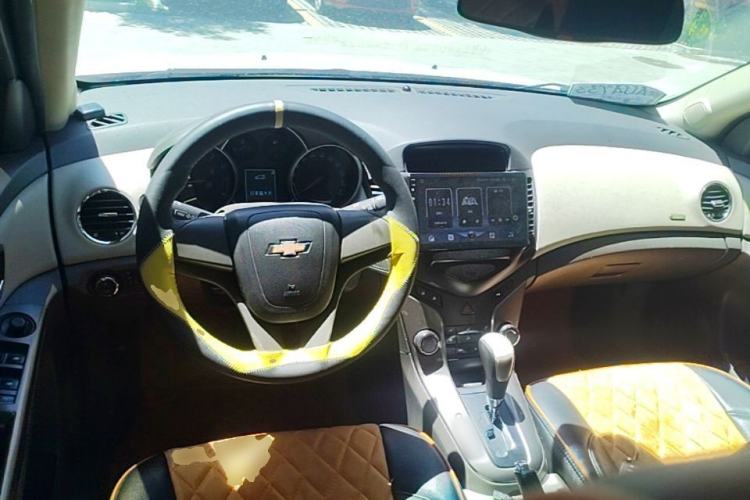 Used Chevrolet Cruze 2015 1.5L Classic SE AT Steering Wheel