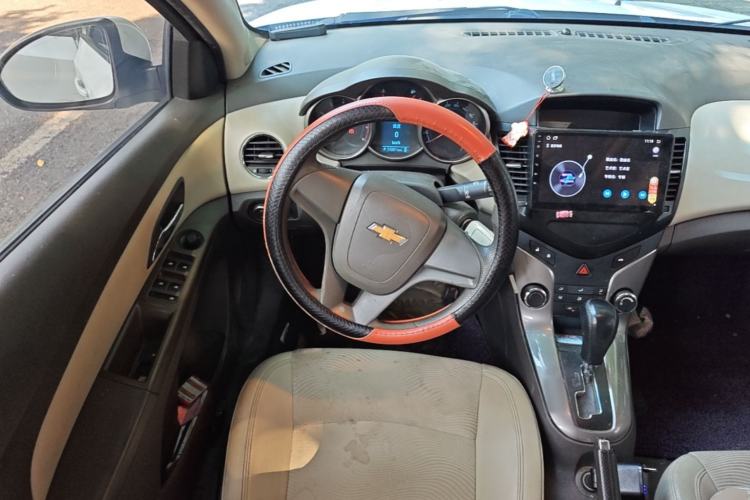 Used Chevrolet Cruze 2015 1.5L Classic SE AT Steering Wheel