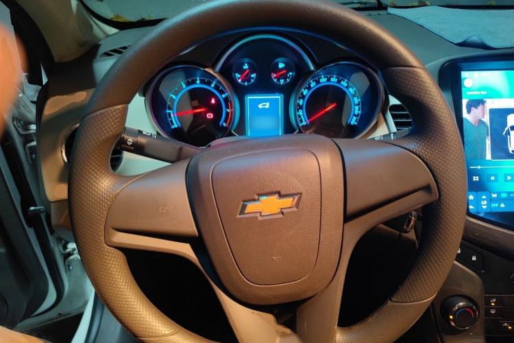 Used Chevrolet Cruze 2015 1.5L Classic SE AT Steering Wheel