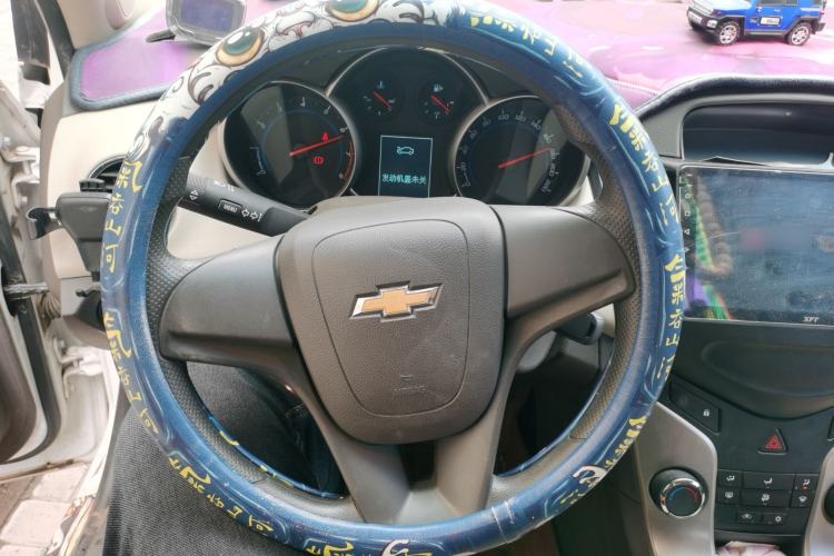 Used Chevrolet Cruze 2015 1.5L Classic SL MT Steering Wheel