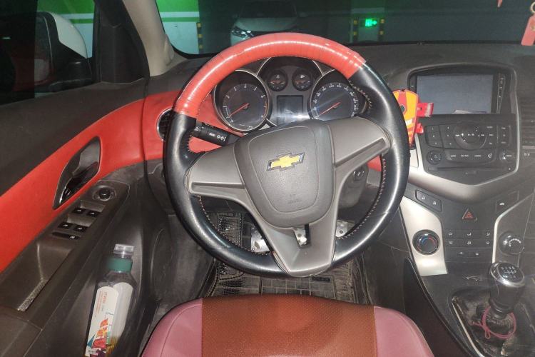 Used Chevrolet Cruze 2015 1.5L Classic SL MT Steering Wheel