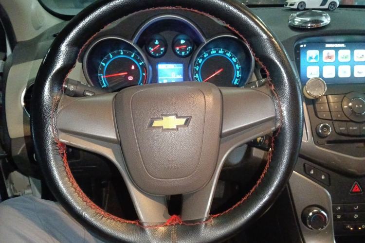 Used Chevrolet Cruze 2015 1.5L Classic SE AT Steering Wheel