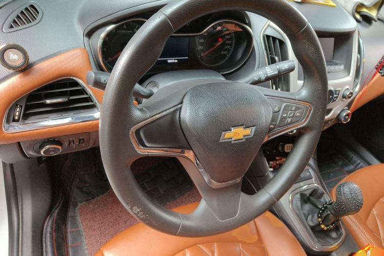 Used Chevrolet Cruze 2015 1.5L Manual Elite Edition Steering Wheel